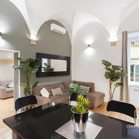Apartmán Teatro Pace Palace - Historic Center, Luxury Apartment, 3 Bdr, A-c *