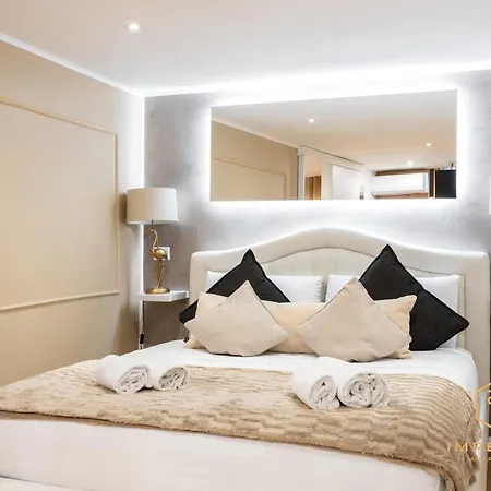 Teatro Pace Palace - Historic Center, Luxury Apartment, 3 Bdr, A-c Řím