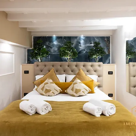 Teatro Pace Palace - Historic Center, Luxury Apartment, 3 Bdr, A-c Apartmán *