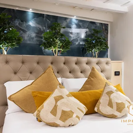 Apartmán Teatro Pace Palace - Historic Center, Luxury Apartment, 3 Bdr, A-c