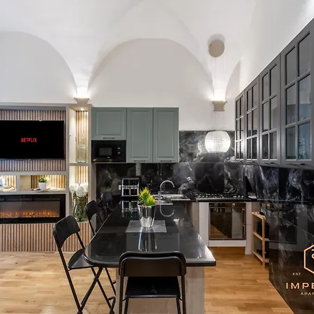 Teatro Pace Palace - Historic Center, Luxury Apartment, 3 Bdr, A-c Řím