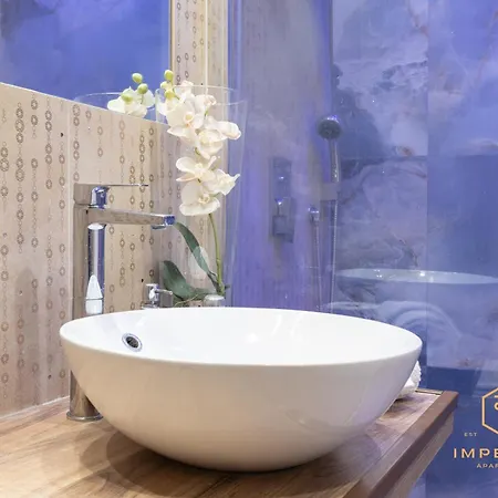 Teatro Pace Palace - Historic Center, Luxury Apartment, 3 Bdr, A-c Řím