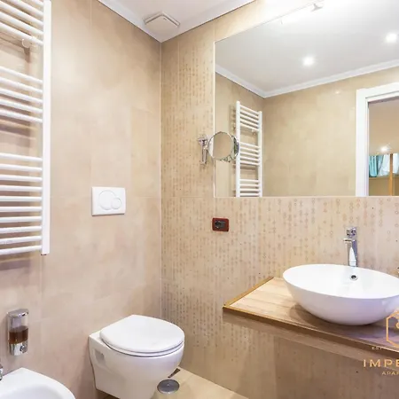 Teatro Pace Palace - Historic Center, Luxury Apartment, 3 Bdr, A-c *
